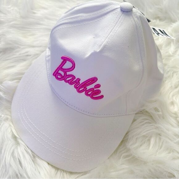 ɴᴡᴛ ʙᴀʀʙɪᴇ x ᴜᴏ ꜱɴᴀᴘʙᴀᴄᴋ ʟᴏɢᴏ ʜᴀᴛ - Picture 13 of 17